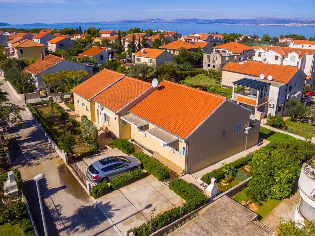 Apartments With A Parking Space Supetar, Brac - 16294 エクステリア 写真